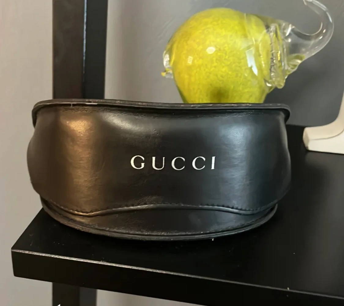 Solglasögon äkta gucci