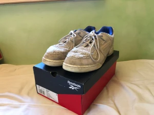 Reebok workout plus - Perfekt vintersneaker med flis och cool look. Riktigt sköna och varma samt inte så mycket använda. Box ingår.