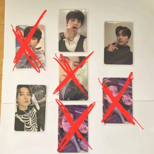Stray Kids Seungmin  - Hej jag säljer och tradear gärna dessa officiella Seungmin photocards. Om ni vill tradea gör jag det för vilket Bangchan photocard som helst😊Pris 50kr/st, men det går att förhandla. Rött x(❌) betyder att de är sålda. 