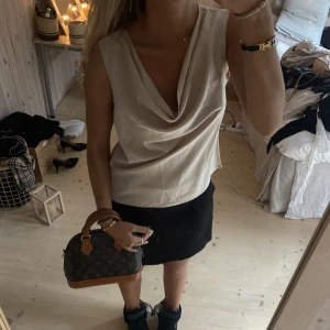 Topp - Jätte fin men har för många