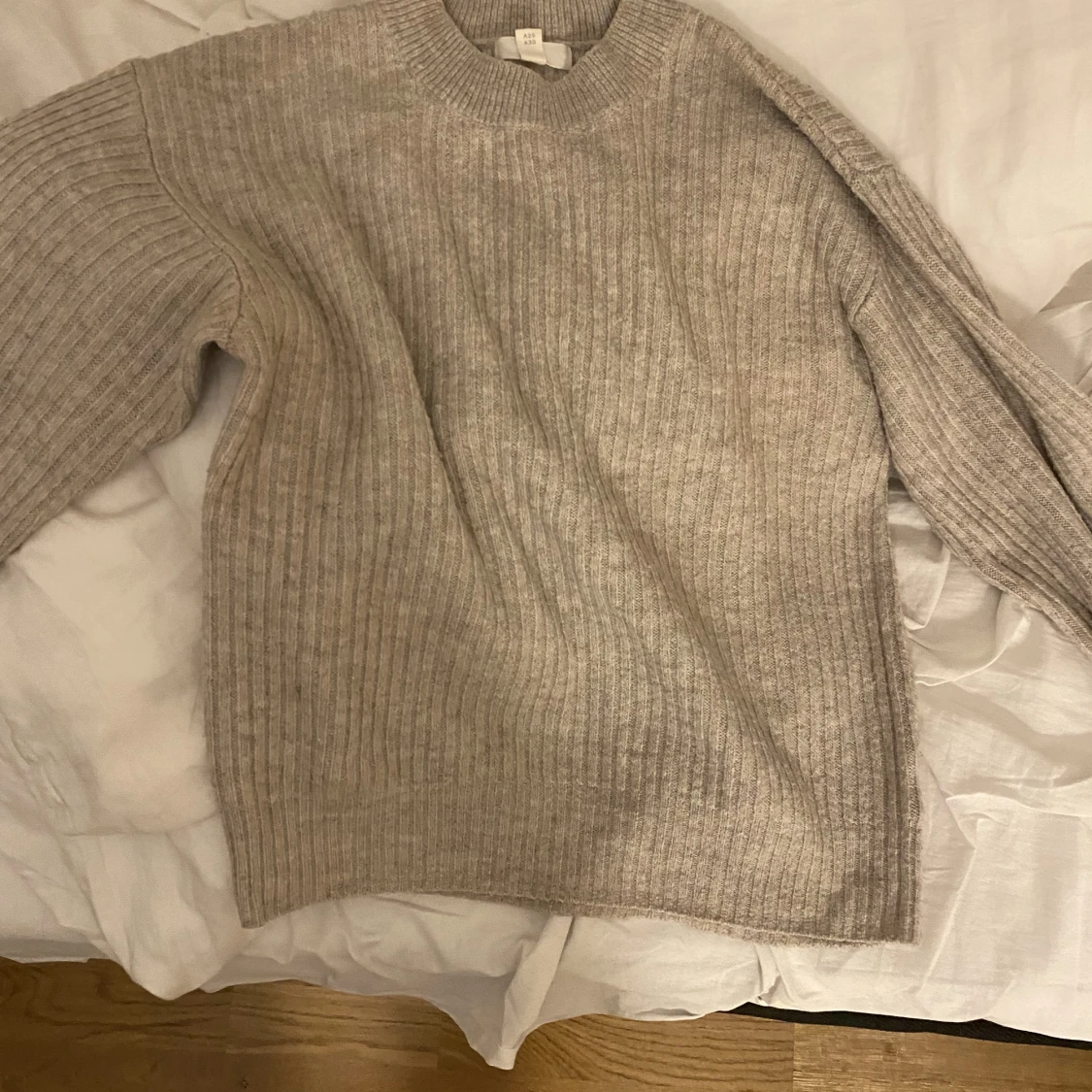 Stickad tröja  - 91