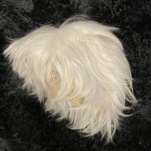 Gojo peruk - Vit peruk som jag har använt några få gånger
