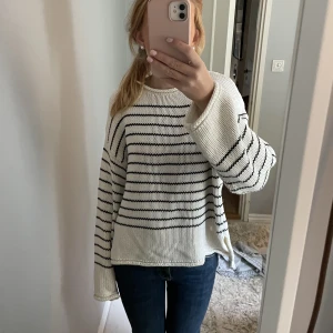 Storlek s - Stickad tröja från zara i storlek s 