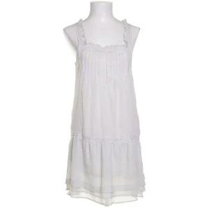 Vit klänning - Säljer denna söta vita sommarklänningen