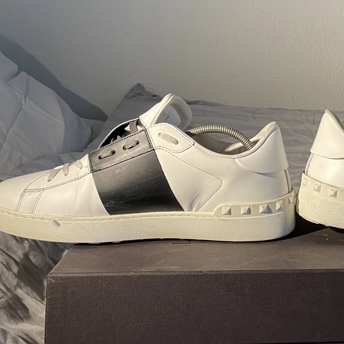 Valentino Garavani Rockstud Low-Top Sneakers - 91