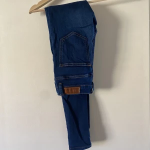 Jeans - Sparsamt använt
