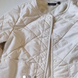 Vår jacka  - Från kappahl