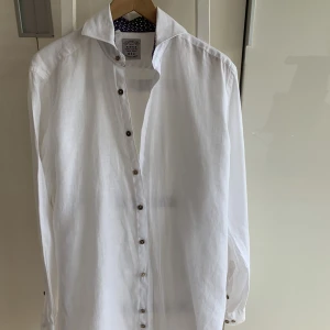 Linneskjorta - Jättefin, lite använd!