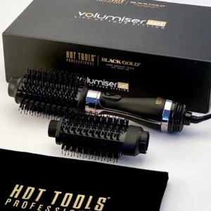 Volumiser  - En volumiser med två olika storlekar! Använd vid endast två tillfällen. Säljer död en ej kommer till användning. Ger en volym till håret, fönar och formar.  