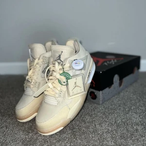 Jordan 4 off white  - Jordan 4 off white  Storlek 44  Authentication finns Pris diskuteras