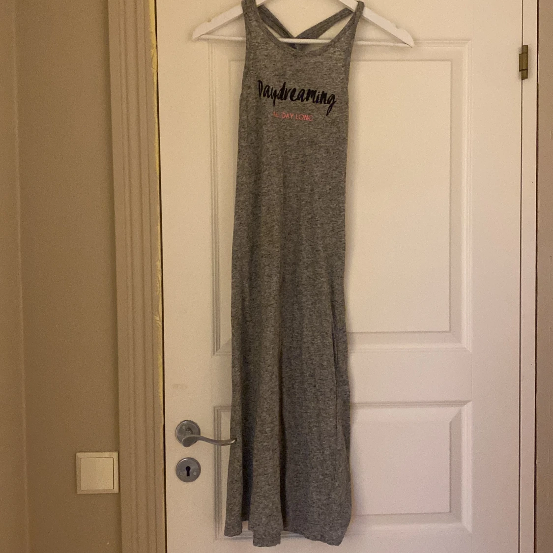 Sommarklänning säljs