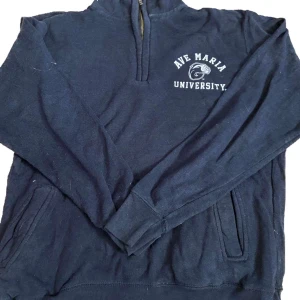 Vintage Sweatshirt  - ✅ Vintage Sweatshirt                                                            ✅ Size: Medium                                                                                           ✅ Condition: 10/10 