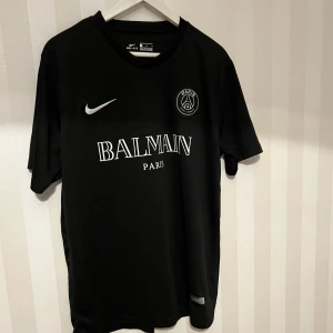 Psg X balmain - Använd endast 1 gång. Som ny! 