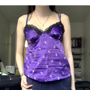 Lila linne - Snyggt lila linne:)