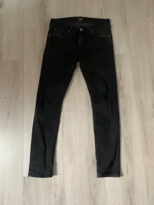 Snygga jeans från Lee Strl 32/32