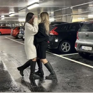 Boots  - Säljer dessa Bootsen från Gina Tricot som är perfekta för hösten.  Bootsen är nu slutsålda. Har använt bootsen några fåtal gånger💗  Storlek 39 men passar 38 också💓