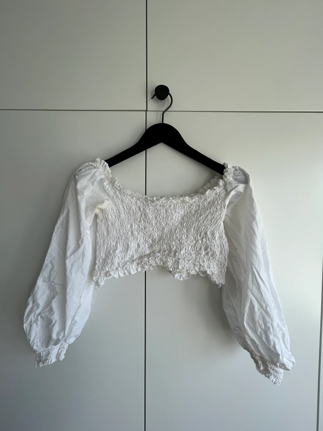 White crop summer top