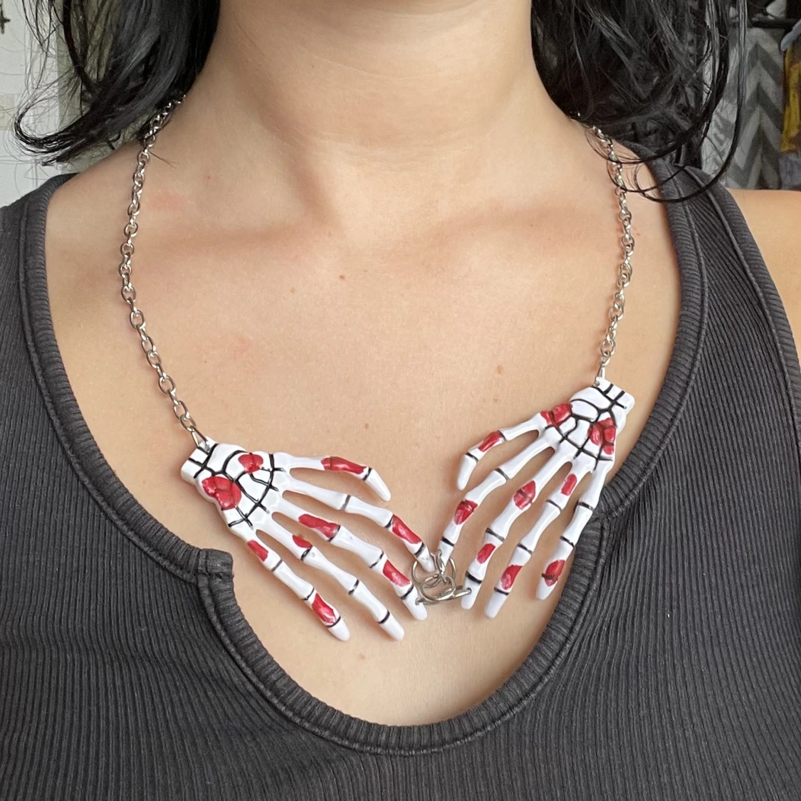 Skeletthänder halsband