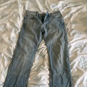Calvin Klein jeans i bra skick. Storlek W30 och L34 och slim 