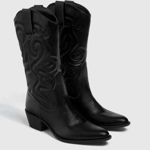 Cowboy boots - Boots från Pull and bear i stl 40, slutsålda!!! 400+frakt