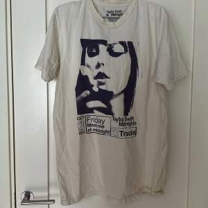 Taylor Swift Midnights T-shirt, intressekoll 🫶