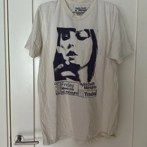 Taylor Swift - Taylor Swift Midnights T-shirt, intressekoll 🫶