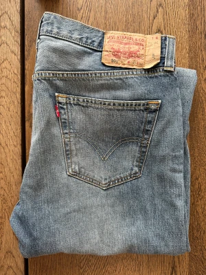 Vintage Levis 501  - Vintage Levis 501, Köpta hos selectdvintage, Mått: 45/83/22 (midja/inseam/benöppning)