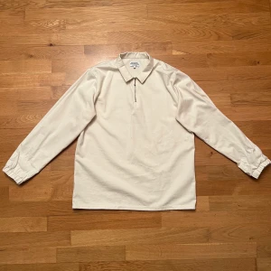 långärmad tröja från the national skateboarding co. - långärmad tröja, knappt använd!