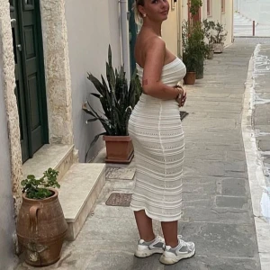 Jätte fint sett - Jätte fint sett i ”stickat”. Matchade croptop överdel. Använt 1 gång 