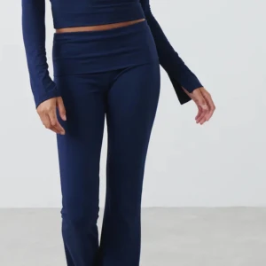 yoga pants  - säljer nu dessa byxor då de aldrig kommit till användning.  300kr inkl frakt 🩷🩷
