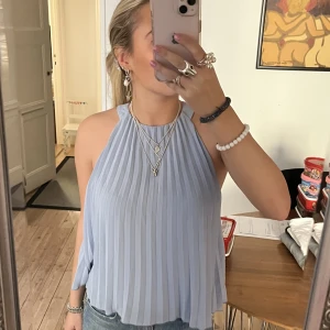 Linne - Jättefin topp som är perfekt för middagar och fest😊😍