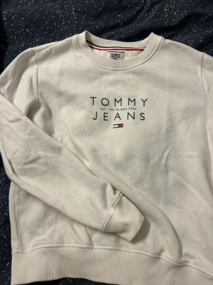 Tröja - Använd med i fint skick