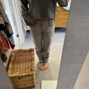 Lågmidjade jeans - Gråa lågmidjade jeans från Gina tricot