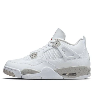 Jordan 4 Oreo - Säljer ett par Jordan 4 oreo’s i storlek EU43. Finns att hämta i Sthlm eller köparen får stå för frakt 📦 