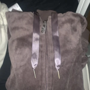 Lilla gråa kofta  - Använd 