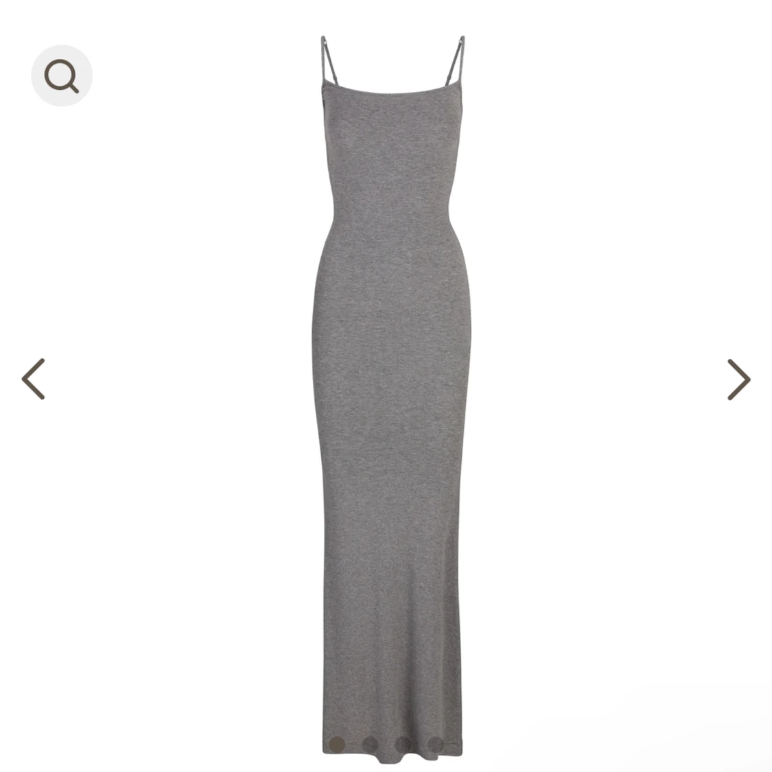 SKIMS KLÄNNING - 90