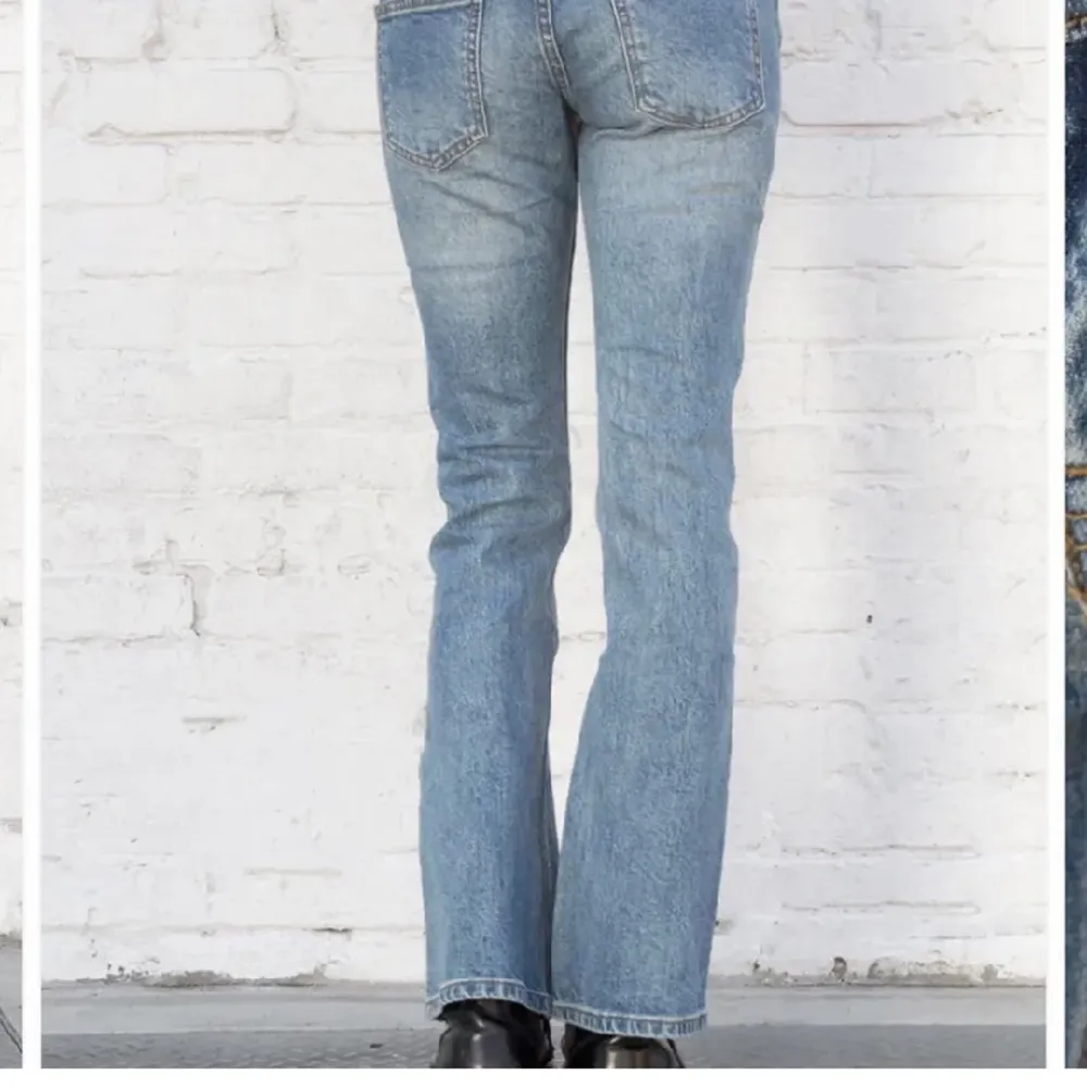 Säljer dessa snygga lågmidjade jeans då jag har ettors liknande redan. . Jeans & Byxor.