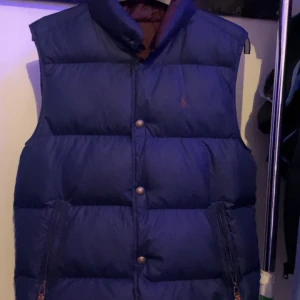 Ralph Lauren Vest - Tjockare Ralph Lauren vest till hösten. Storlek M
