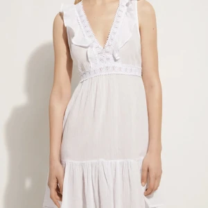 Sommarklänning - Supersöt sommarklänning, helt oanvänd endast testad💕