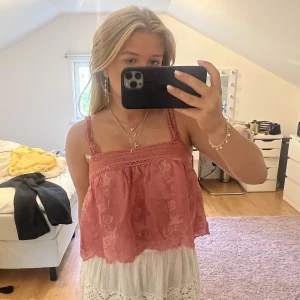 Topp  - SÅ FIN topp från zara🩷