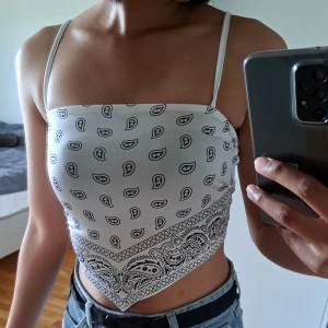 Summer top - Worm 2 times. Condition is like new