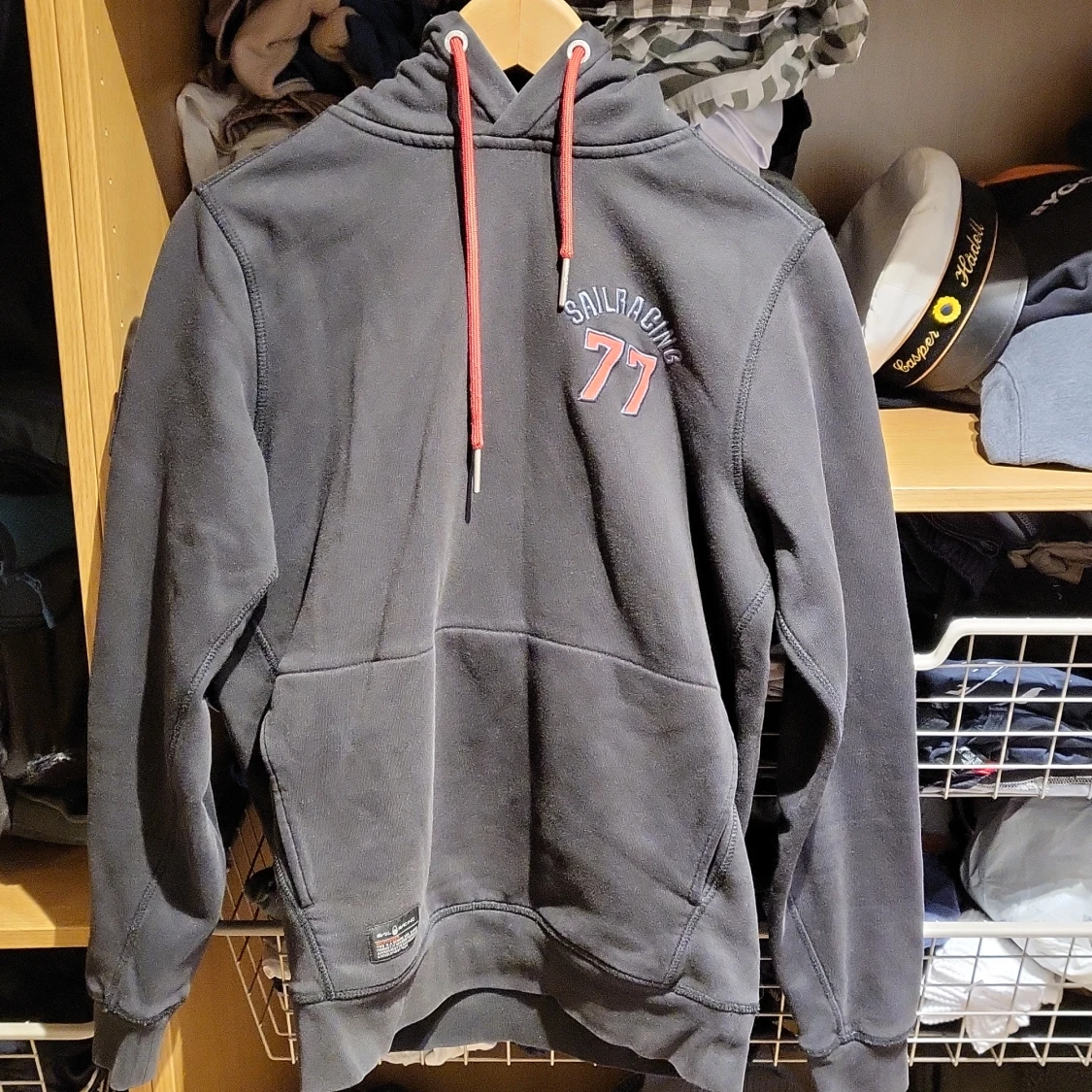 Lite äldre sailracing hoodie