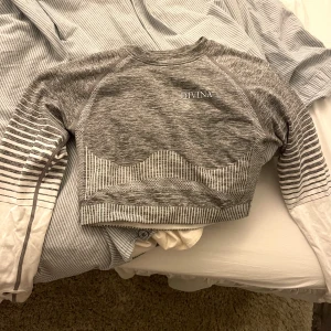 Träningstopp - Säljer denna jättefina Träningstopp som bara är använd 1 gång.