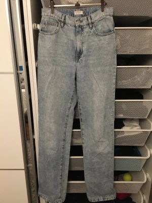Jeans Lindex - Jeans från Lindex, hög midja, vida men raka i benen