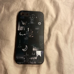 Mobilskal iPhone SE/8 - Mobilskal aldrig använd.