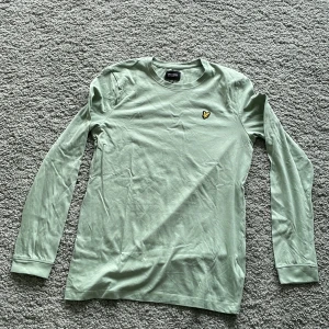 Lyle scott junior tröja - Lyle & scott tröja mycket bra skick