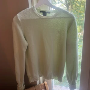 Stickad tröja  - Superbekväm stickad tröja från Ralph Lauren. Toppen skick 