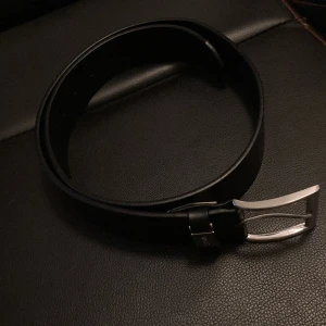 Hugo boss bälte - Boss bälte aldrig använt, jätte bra skick, kan diskutera pris, öppen för byten