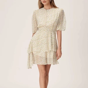 Adoore klänning - Stolek 36, nypris 1500kr.