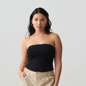 Tubtopp i bomull gina tricot - Säljer denna helt oanvända bandau-toppen från gina tricot MED LAPPEN KVAR💗 slutsåld